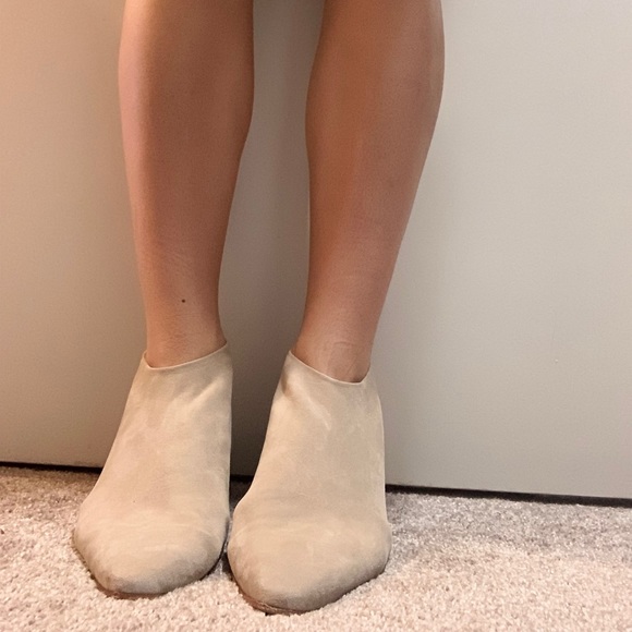 Italian Soft Leather Designer Low Ankle Booties Size 39 - Picture 2 of 6